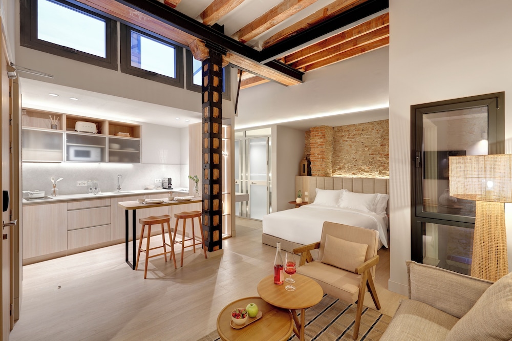 The Ambassador Suite