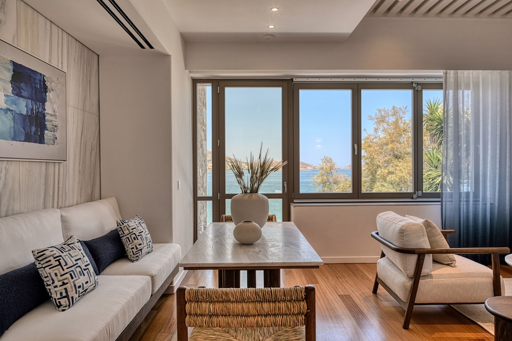 Junior Suite, Sea View (200m from the Main Hotel)