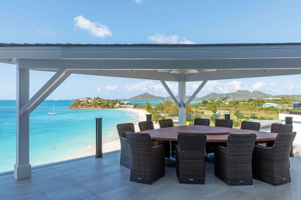 Room (blue Heaven Rendezvous)