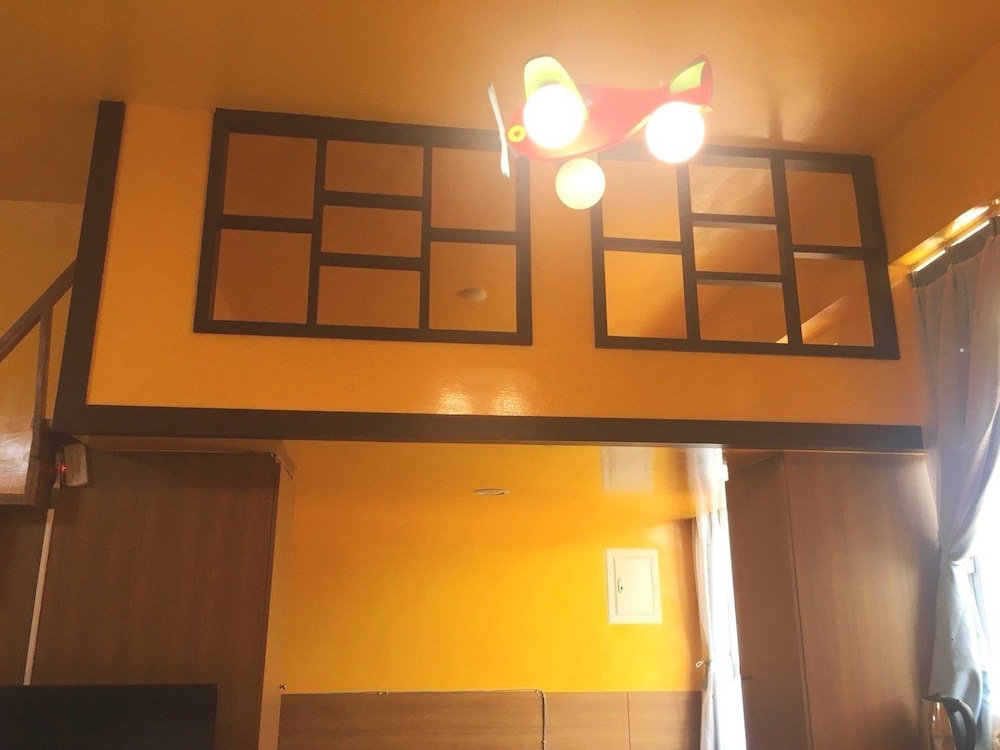 Family Room, Mezzanine photo 3