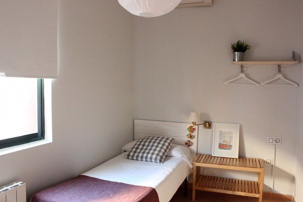 Habitación Sencilla Básica, 2 Camas Individuales