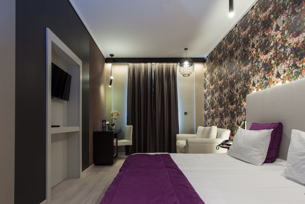 Standard Twin Room - Photo 14