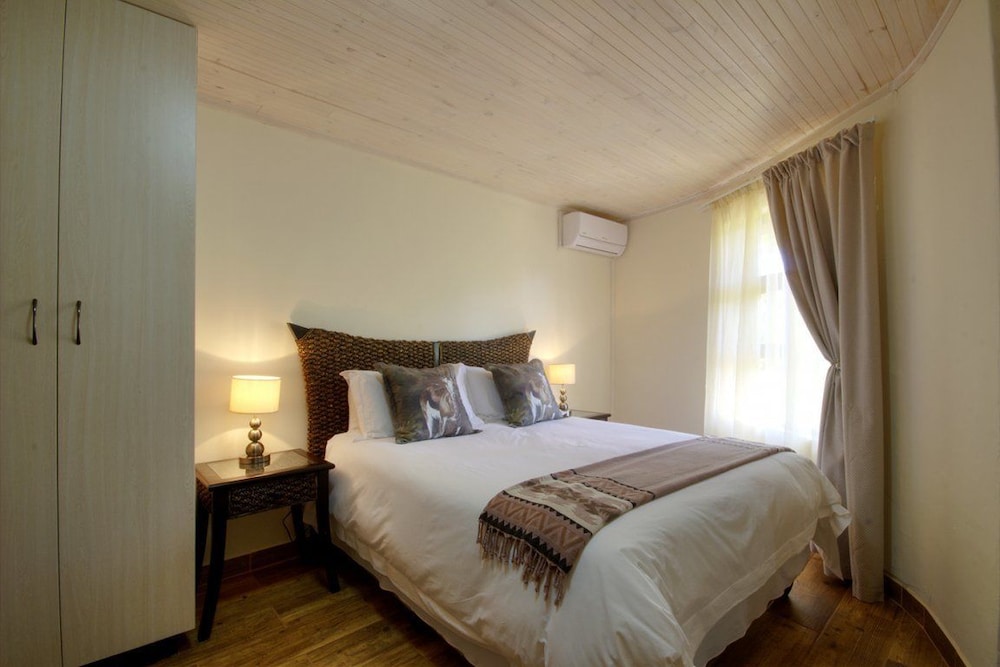 Luxury Bungalow photo 1