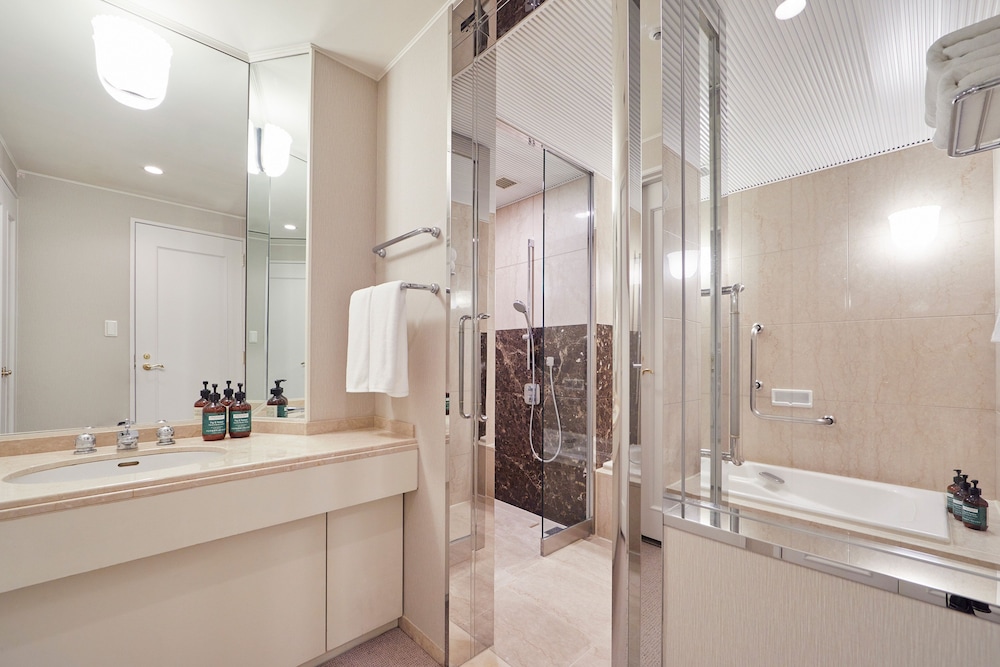 Suite, 2 Bedrooms (High Floor) - Photo 5