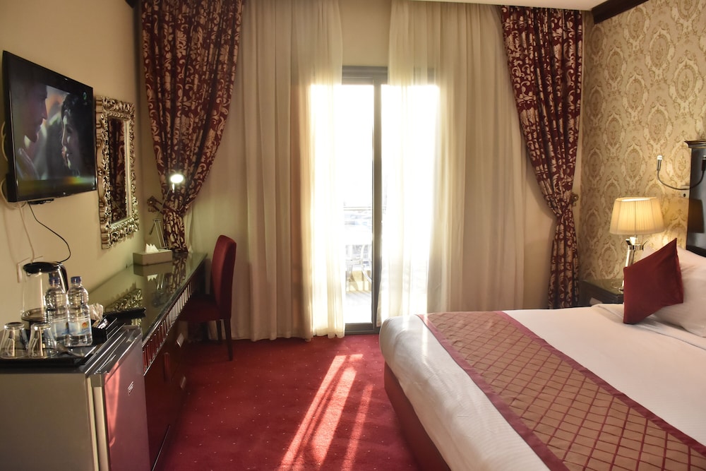Deluxe Double or Twin Room, City View