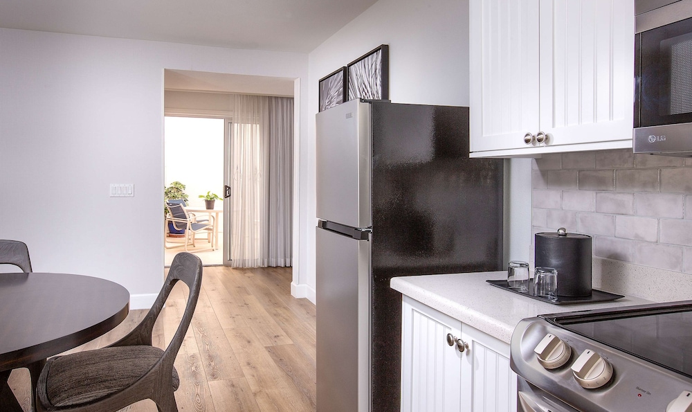 Suite, Ground Floor - Photo 2