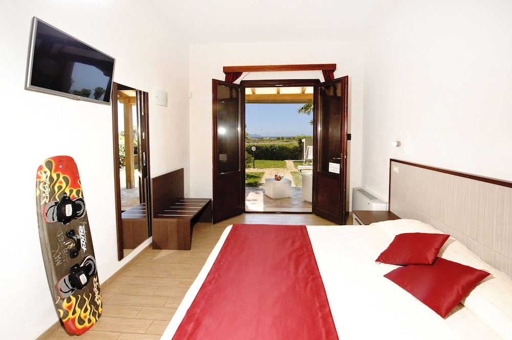 Deluxe Double or Twin Room, Sea View photo 1