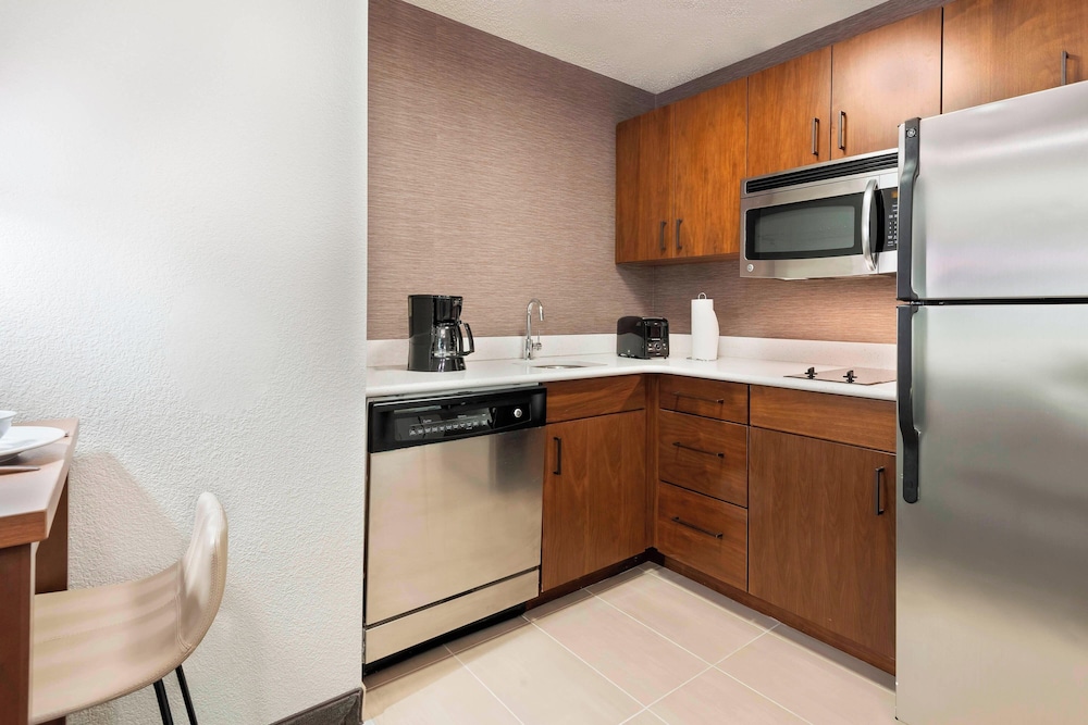 Suite, 1 Bedroom (Mobility Accessible, Tub) photo 3