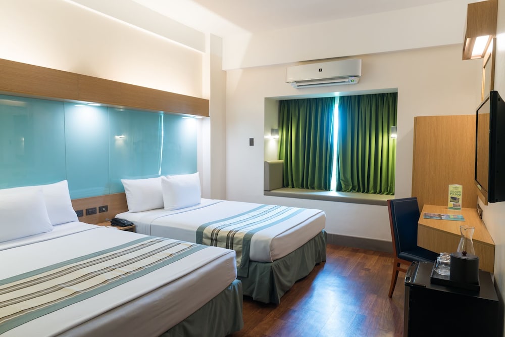 Room, 2 Queen Beds, Non Smoking photo 2