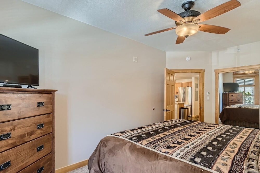 Condo, 1 Bedroom photo 3