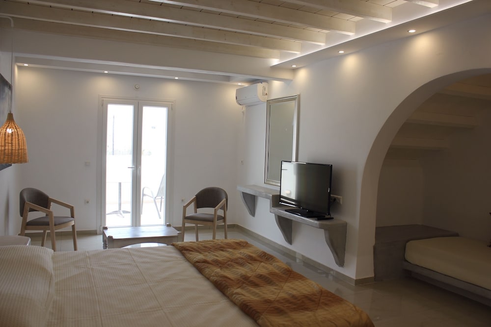 Double Room - Photo 4