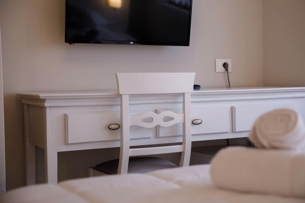 Premium Double Room photo 3