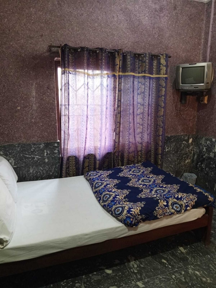 Standard Single Room photo 2
