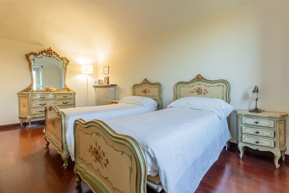 Antico Casale Vignale Stunning View and Pool, Billede 74