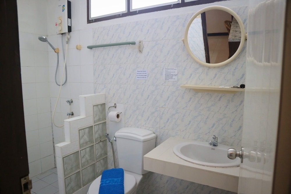 Standard Triple Room photo 2