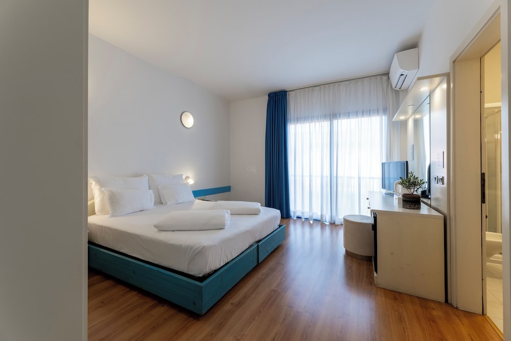 Economy Double Room photo 1