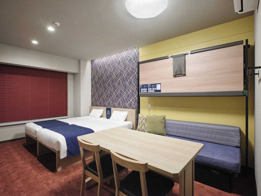 Superior Family Room (1F)