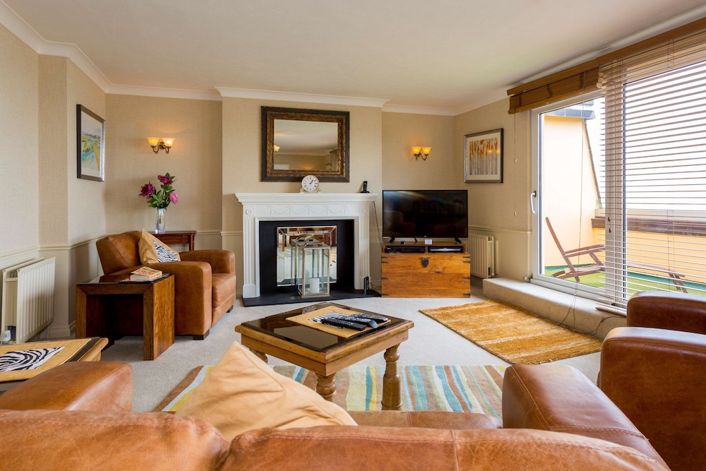 Suite, Multiple Beds, Balcony, Sea View (Penthouse) - Photo 8