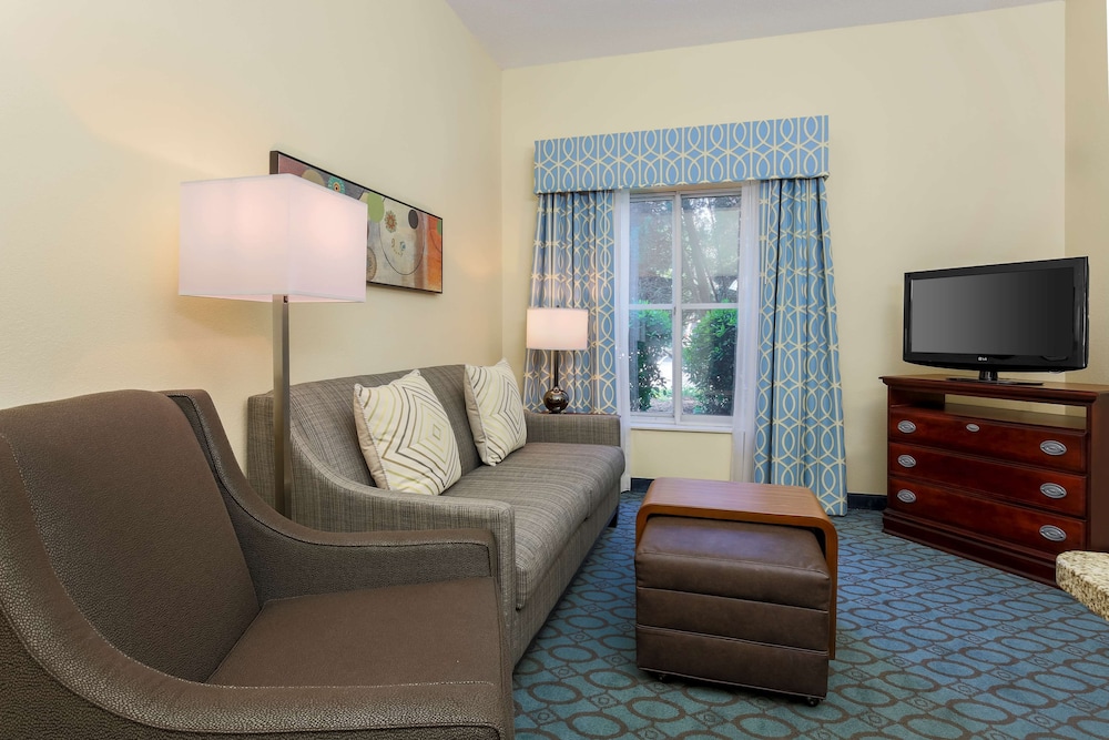 Premium Suite, 1 King Bed, Non Smoking - Photo 3