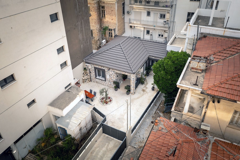 The Coastal Rock House, 사진 28