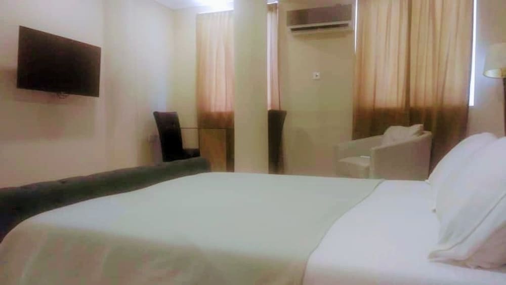 Economy Room photo 3