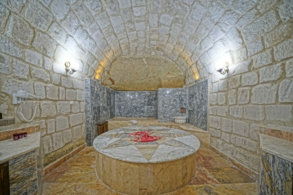 Premium King Cave Suite With Turkish Bath photo 3