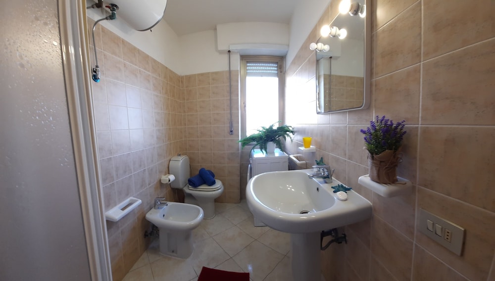 Comfort Apartment, 3 Bedrooms, 2 Bathrooms, City View (Private Parking) photo 2
