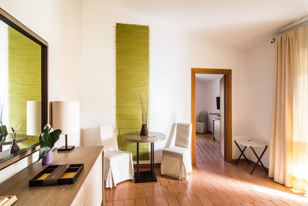 Suite, 2 Bedrooms photo 1
