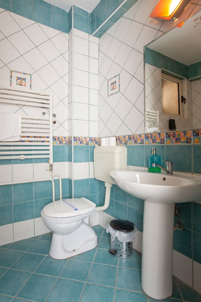 Superior Apartment, 1 Queen Bed, Kitchenette photo 3