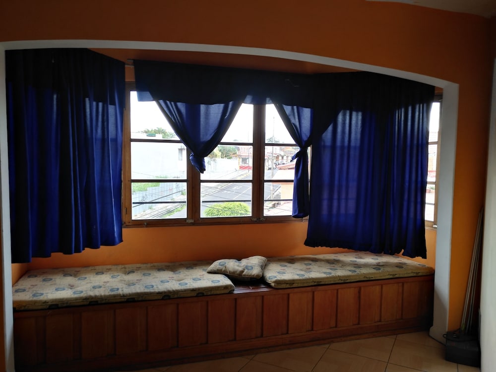 Standard Suite, 2 Bedrooms, Accessible, Mountain View