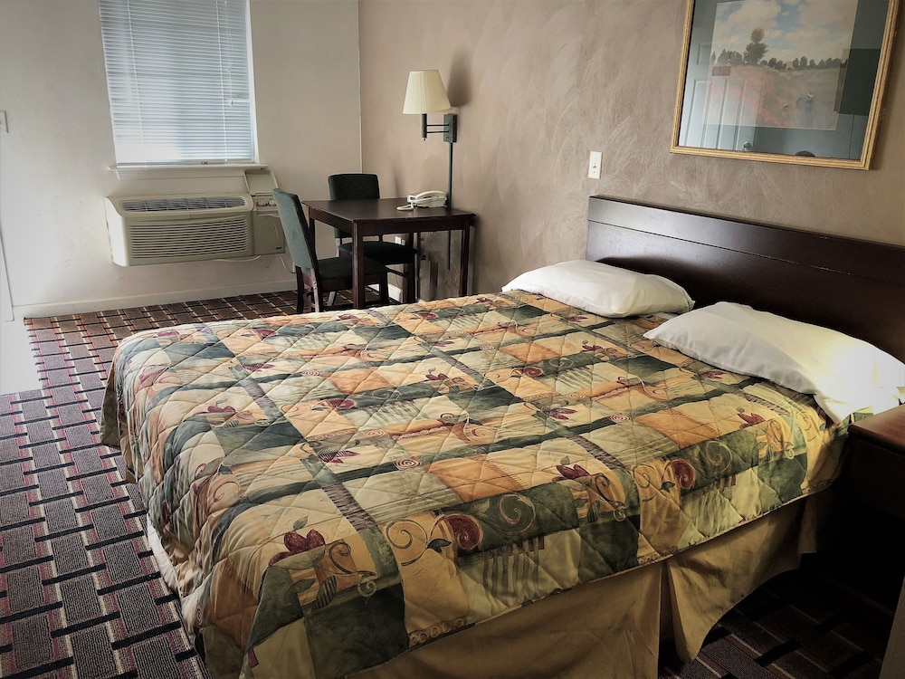 Deluxe Room, 1 Queen Bed, Non Smoking