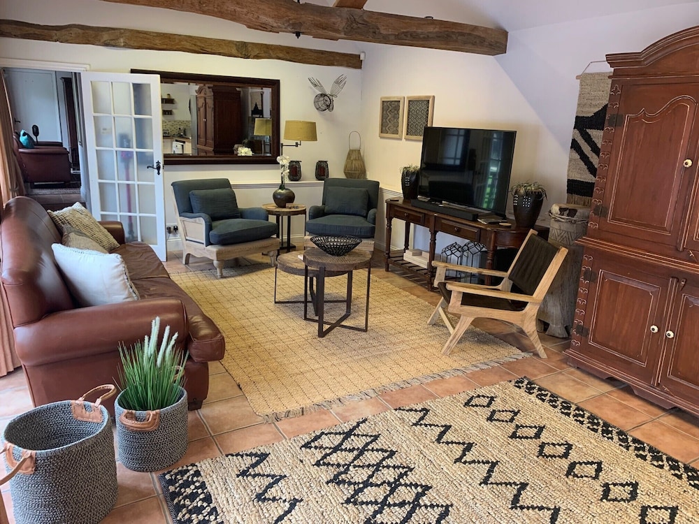 Deluxe Cottage, Ensuite, Pool View (Luxury Cottage )