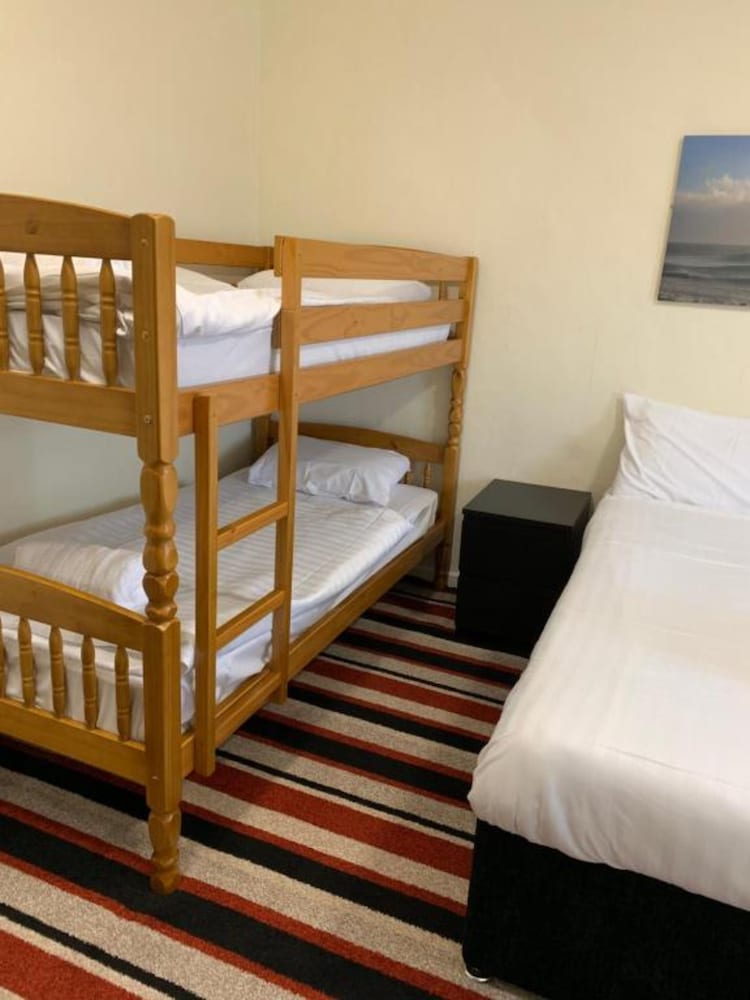 Superior Quadruple Room, Multiple Beds photo 2