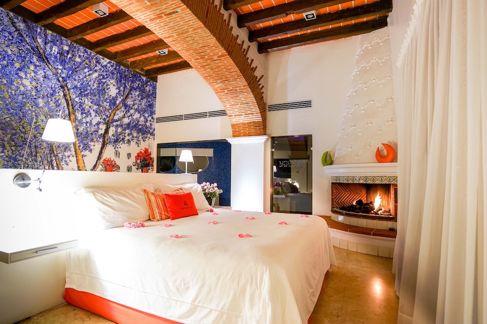 Master suite with bathtub and terrace - Photo 8
