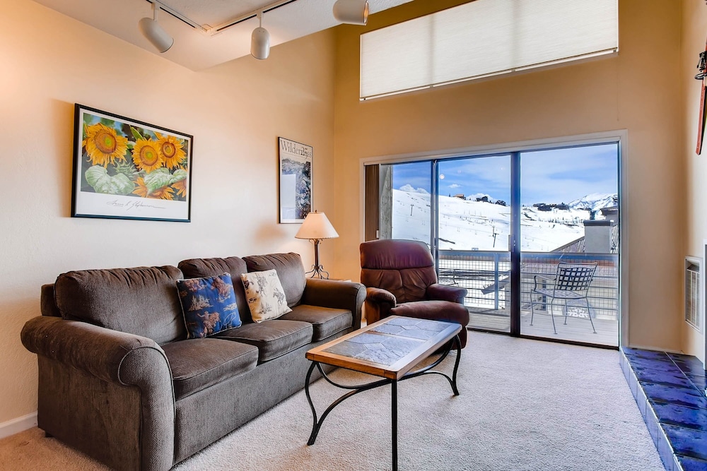Condo, 1 Bedroom photo 1