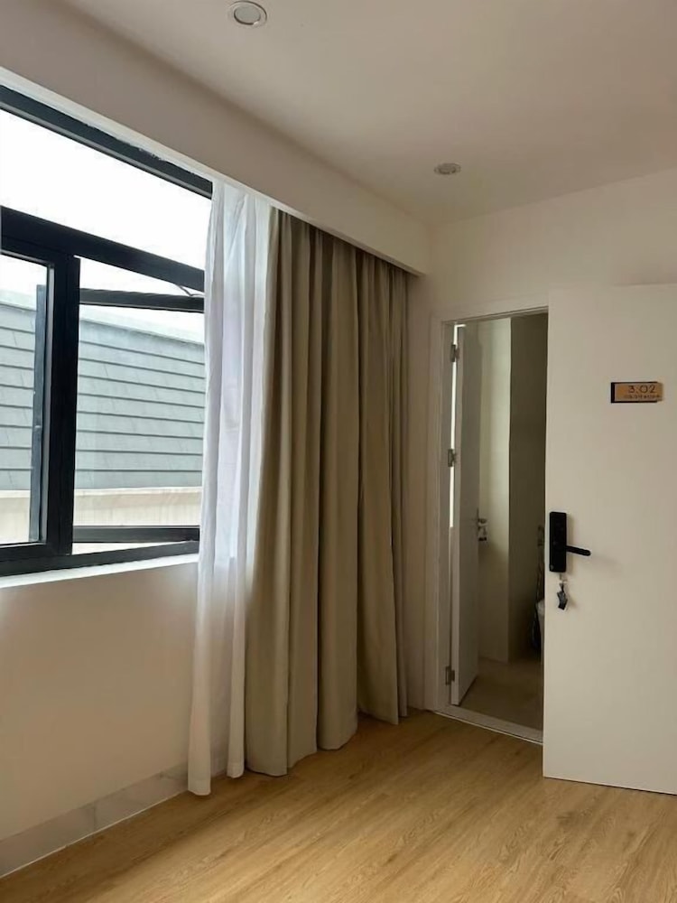 Basic Double Room photo 3