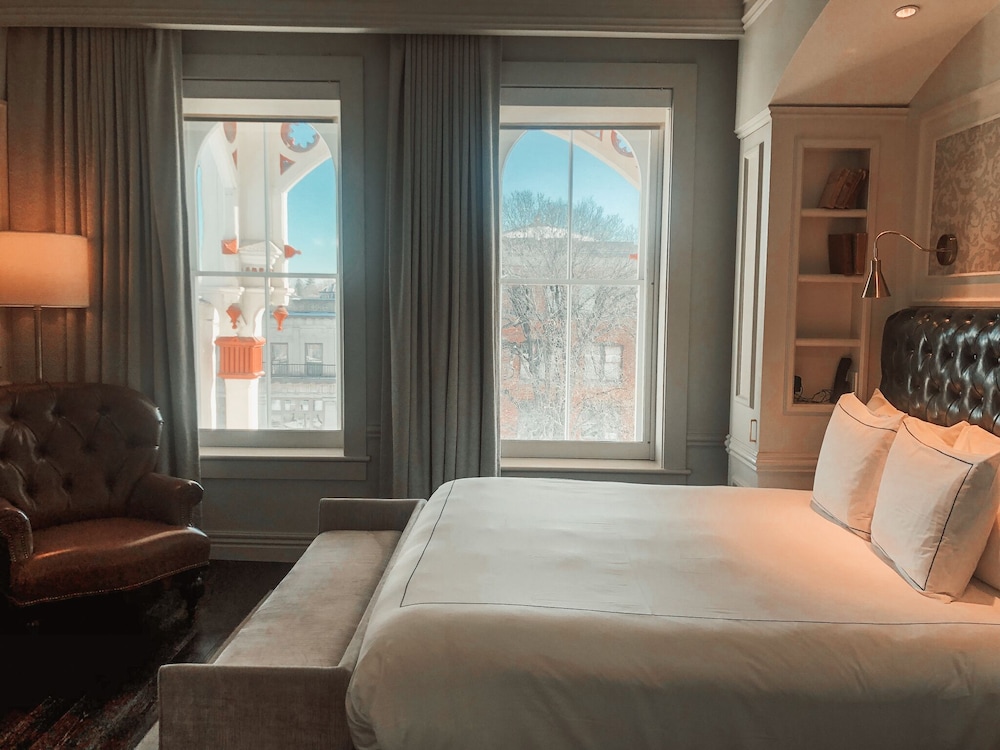 Premier Suite (Broadway)