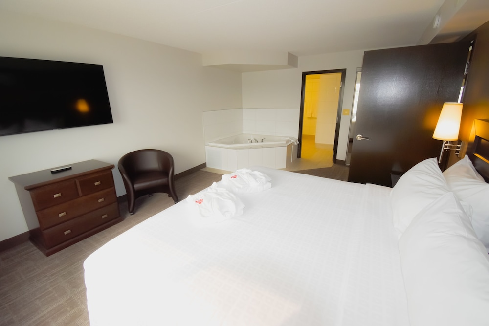 Executive Suite, 1 King Bed With Sofa Bed, Jetted Tub