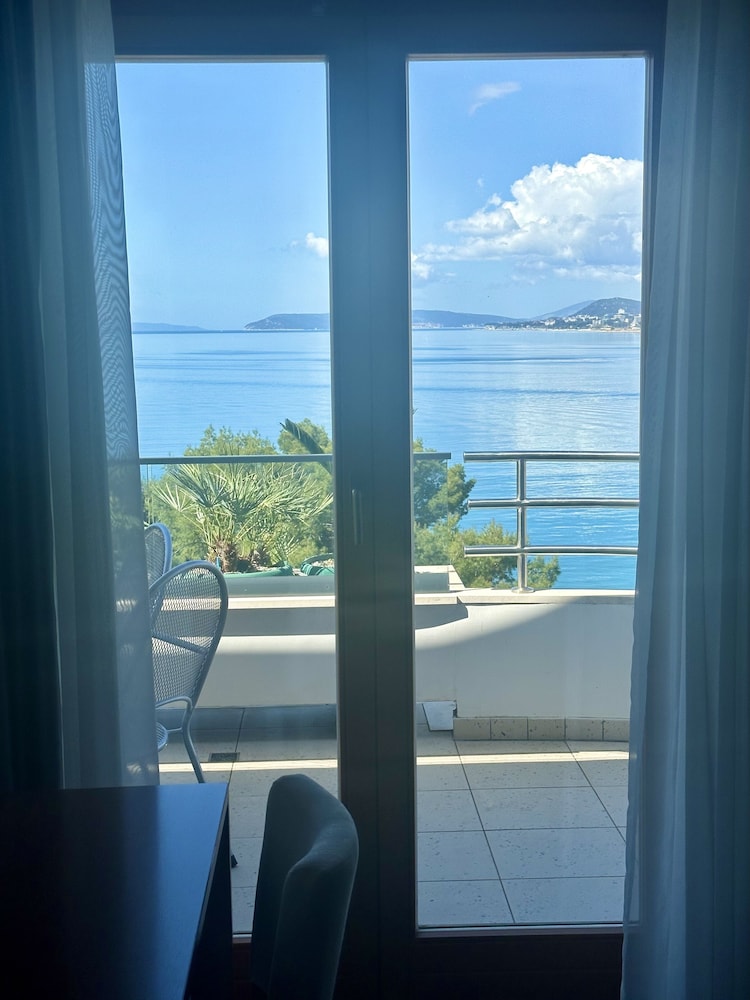 Deluxe Apartment, Terrace, Sea View - Photo 3