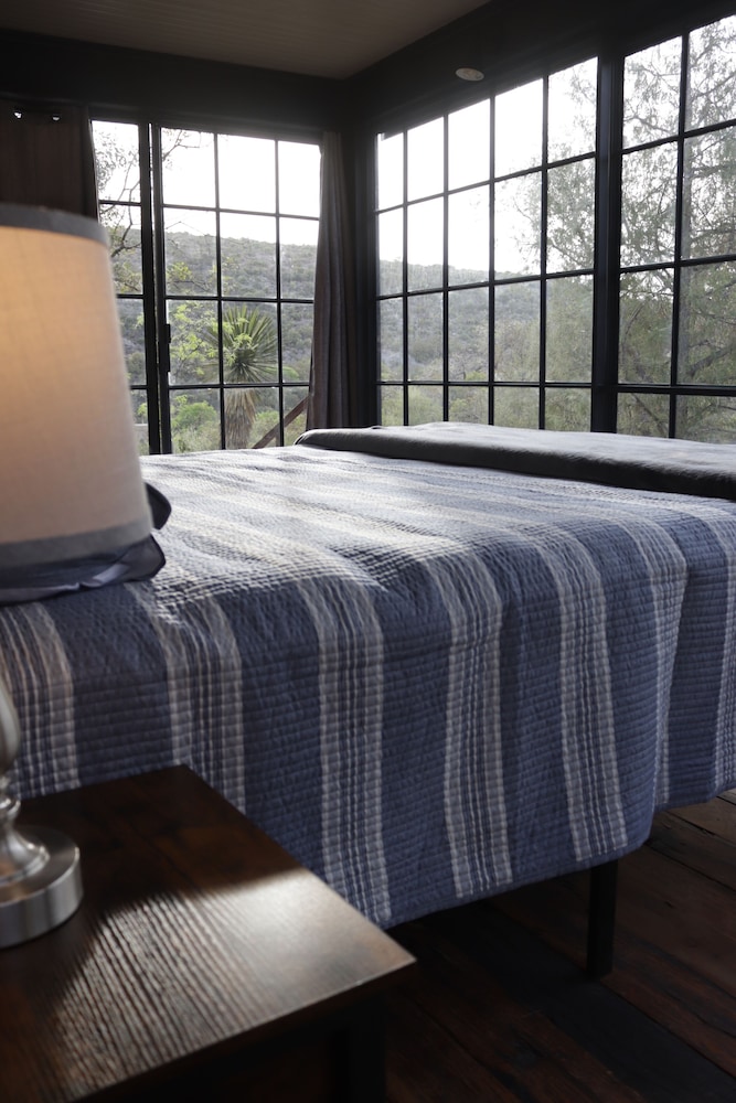 Deluxe Cabin photo 2