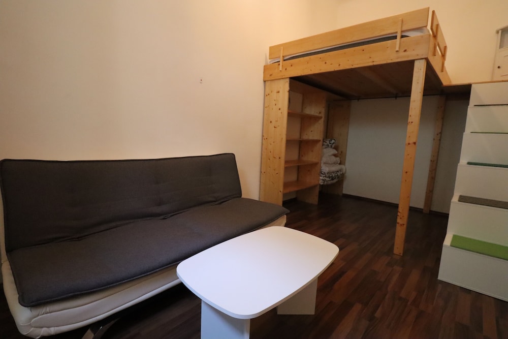 Deluxe Apartment, Kitchen, Courtyard View photo 2