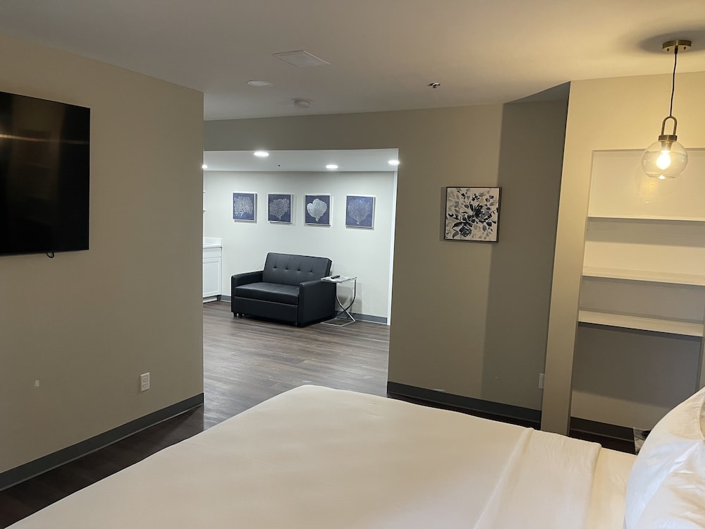 Deluxe Suite photo 3