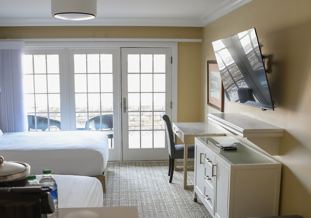 Deluxe Room, 2 Queen Beds