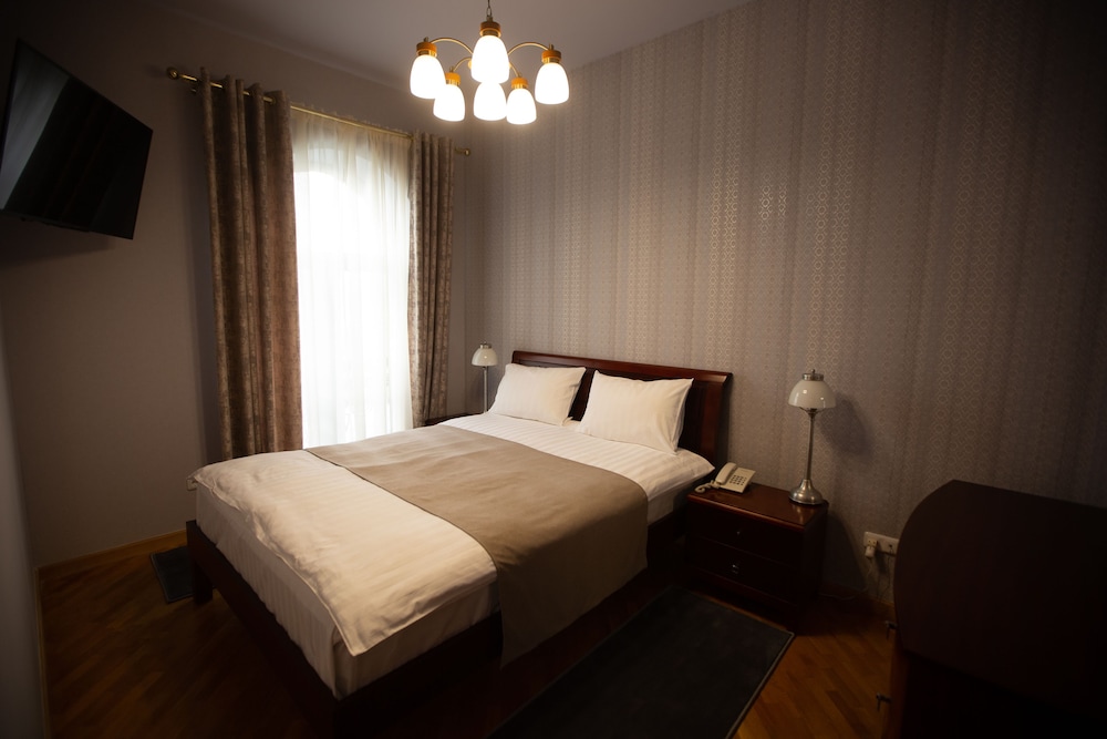 Royal Suite photo 2