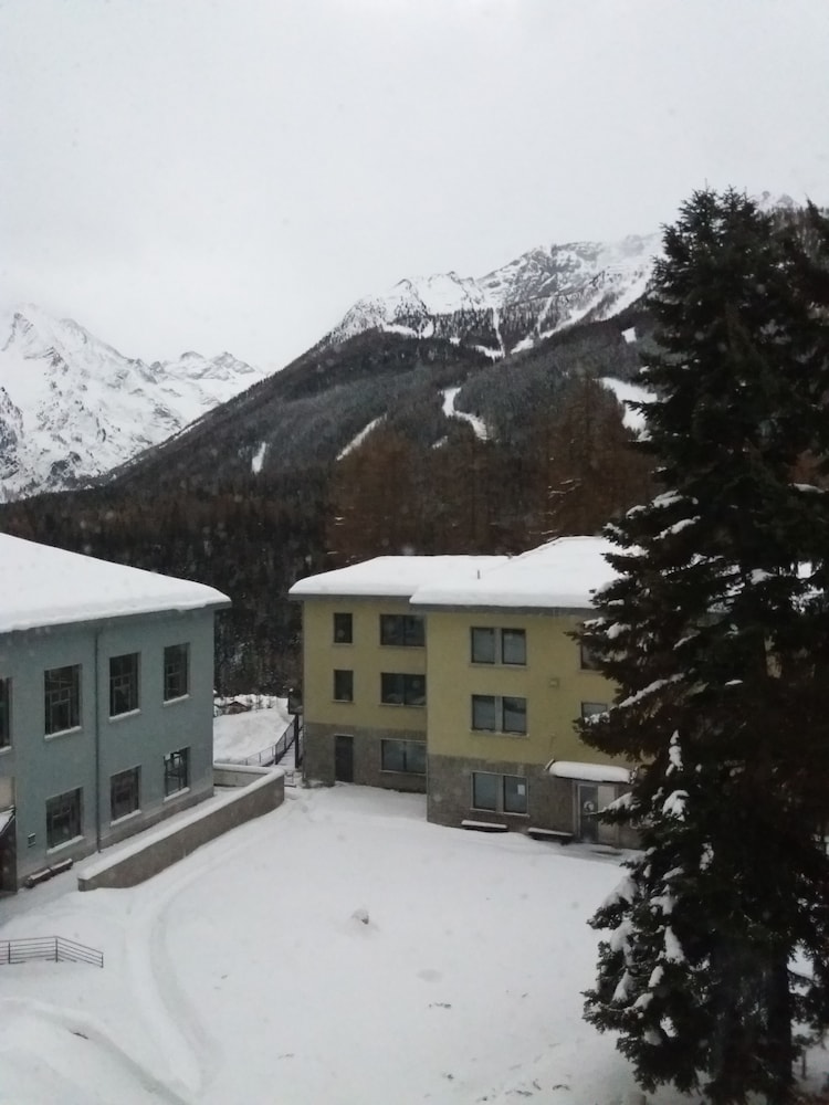 Economy Shared Dormitory, Shared Bathroom, Park View photo 3