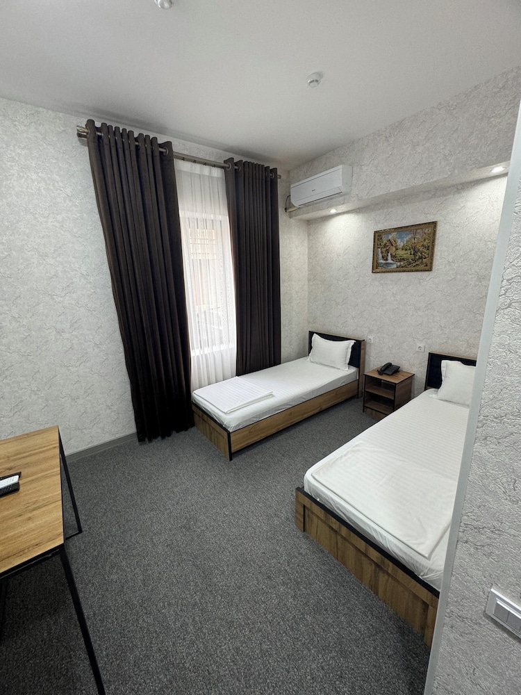 Twin Room, 2 Twin Beds