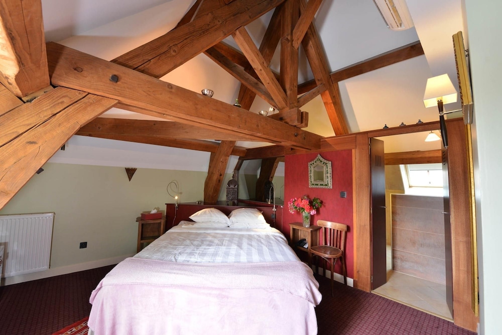 Classic Quadruple Room photo 3
