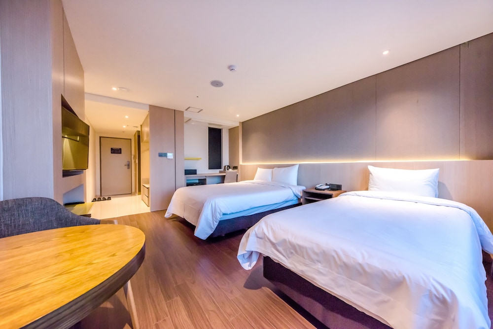Deluxe Twin Room, Ocean View photo 3
