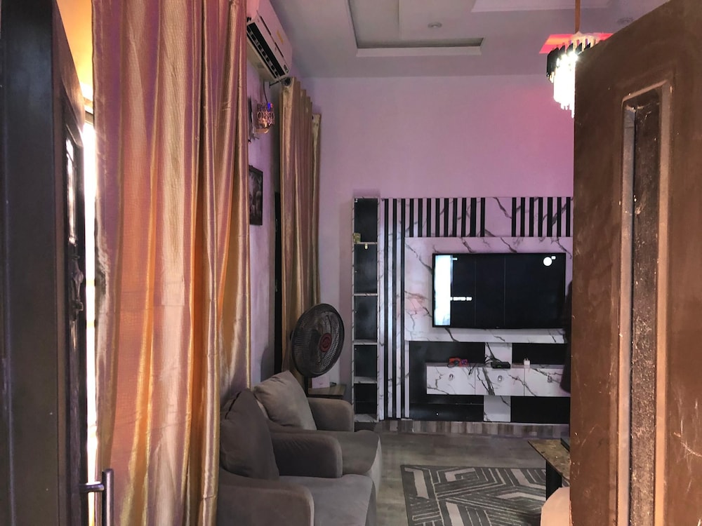 Apartment photo 1