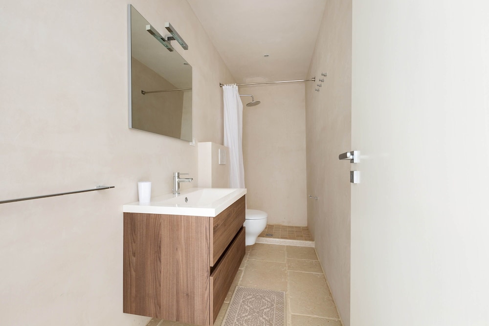 Villa photo 2
